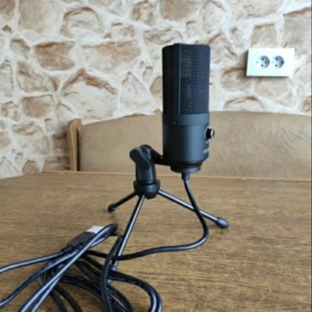 FiFine Studio Microphone - Picture 2 of 2